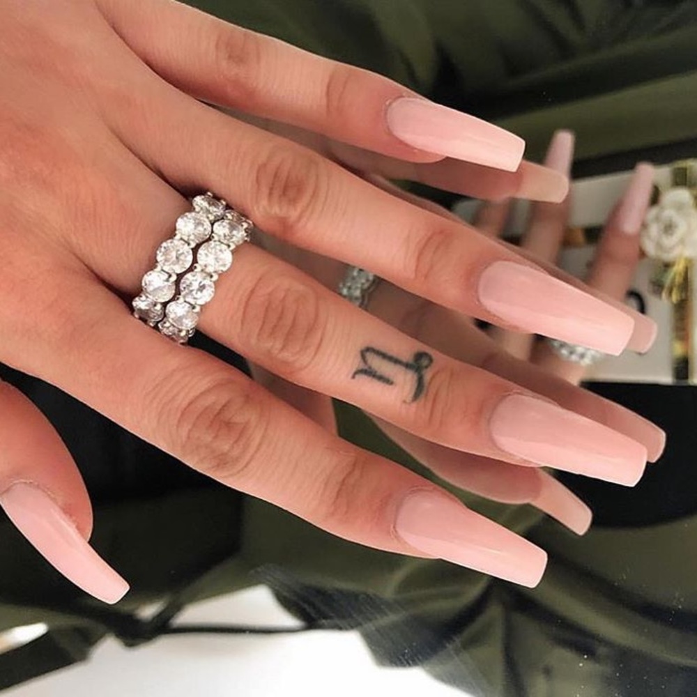 Meet your Posher, Itzel